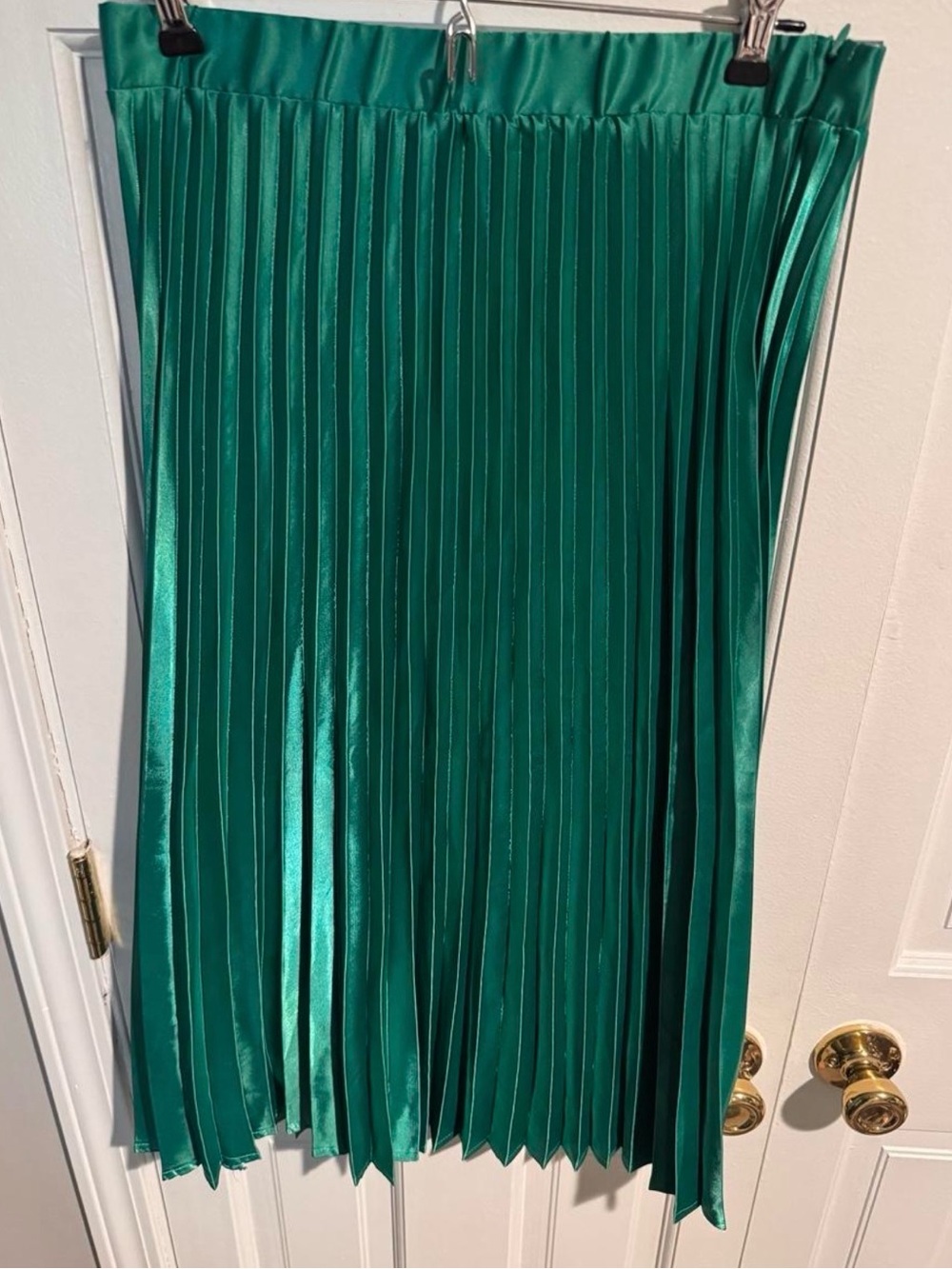 Haute Monde Emerald Green Silky Satin Accordion Pleated Midi Skirt M
